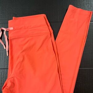 White fox boutique - Sarah’s day leggings Collab